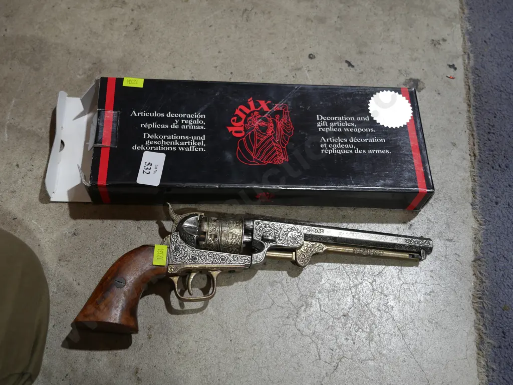 Replica pistol Image 1++