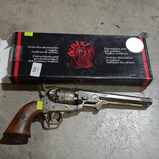 Replica pistol