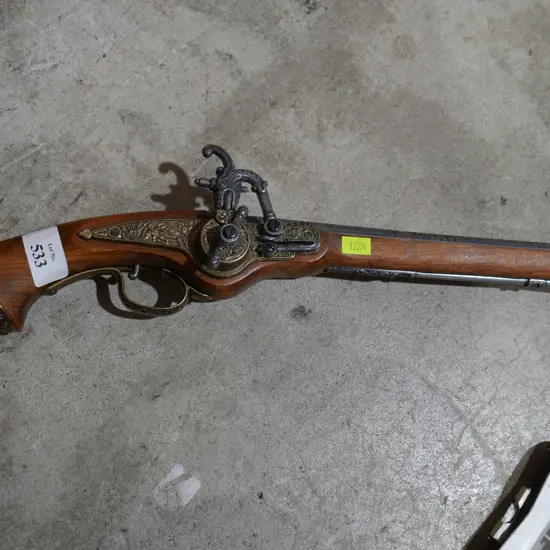 Replica pistol