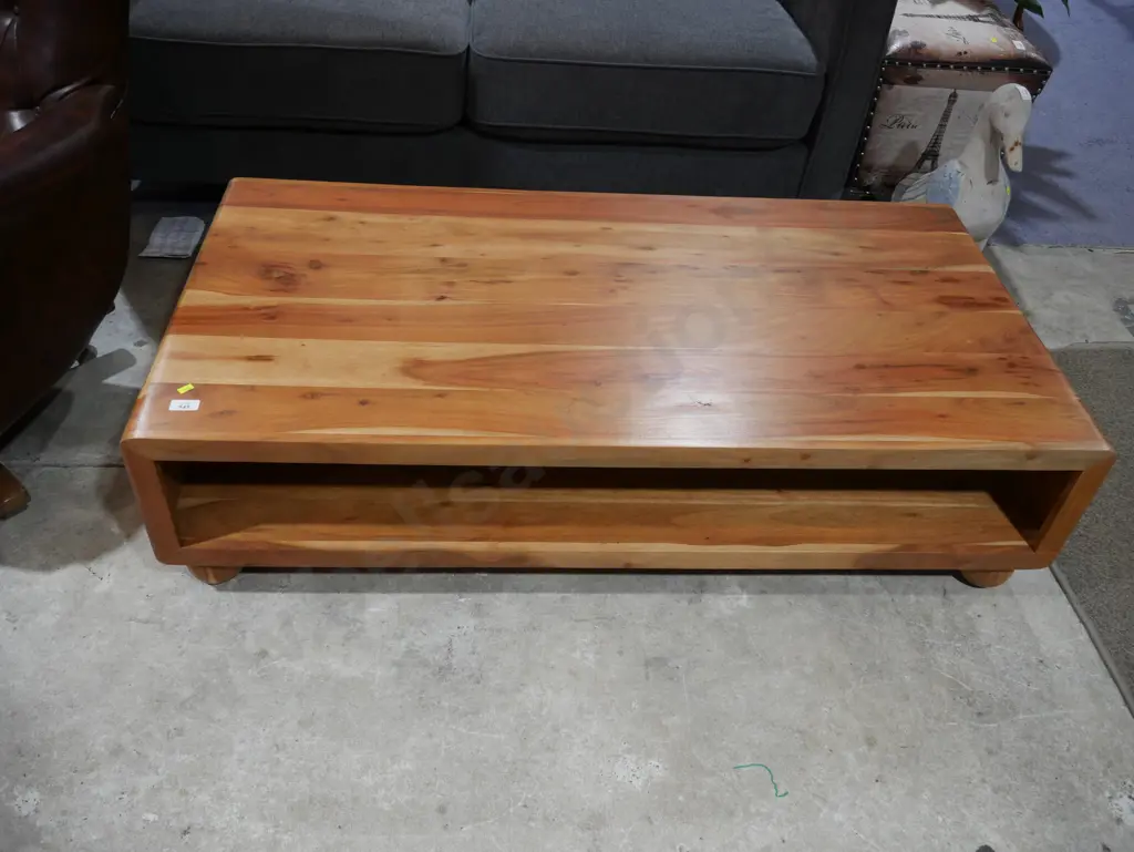 Solid wood coffee table Image 1++
