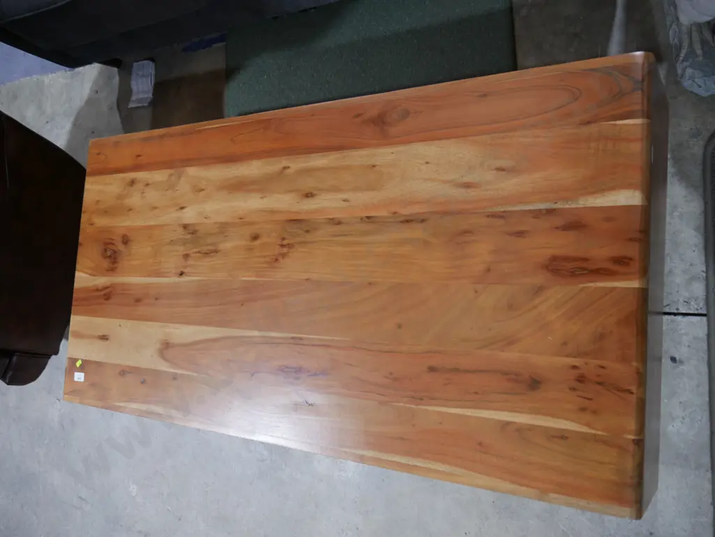 Solid wood coffee table Image 1++