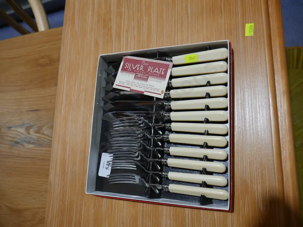 Knife and fork set Image 1++