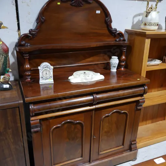Sideboard