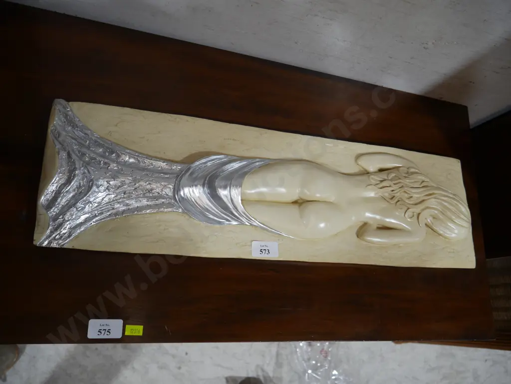 Wall hanging Image 1++