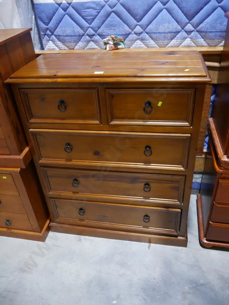Scotch chest Image 1++