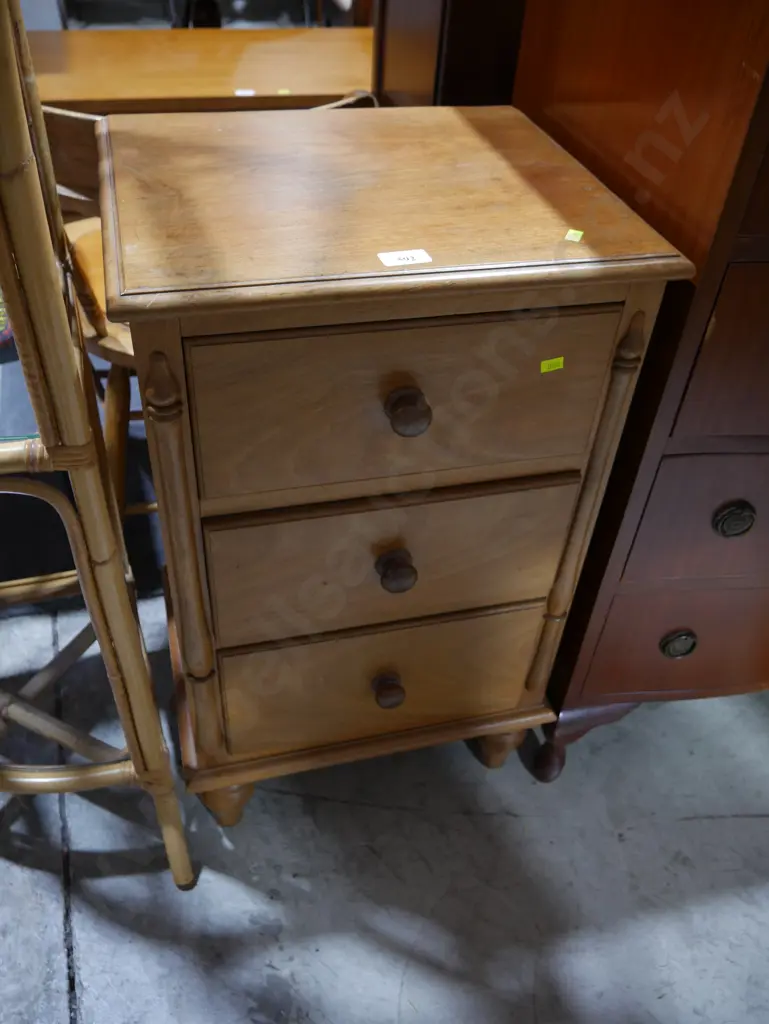 Bedside drawers Image 1++