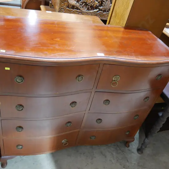 Chest of drawers