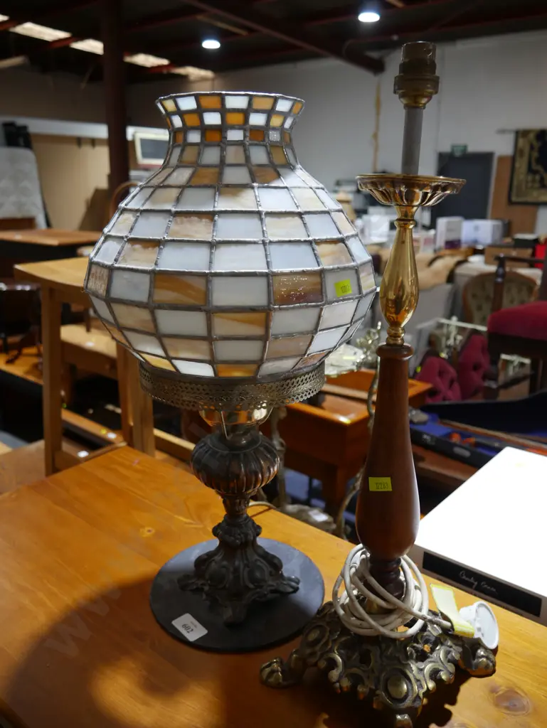 2 lamps Image 1++