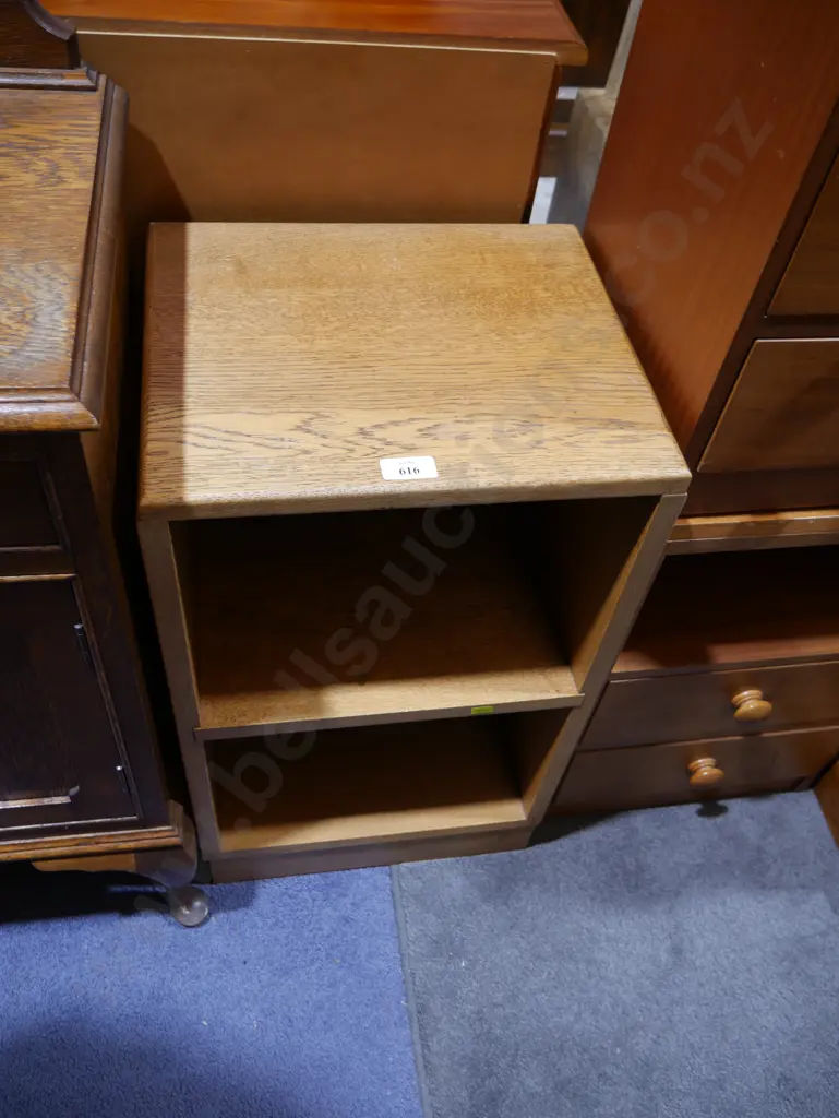 Small bookcase Image 1++