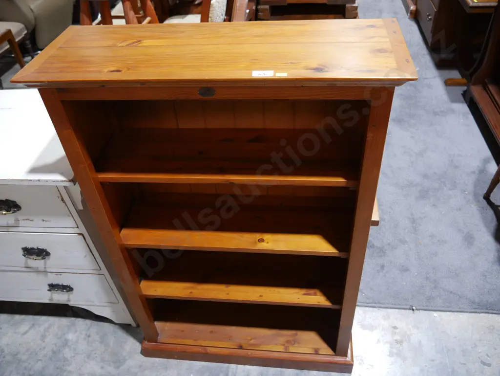 Book case Image 1++