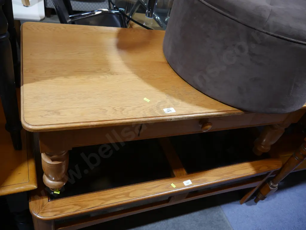 Coffee table Image 1++