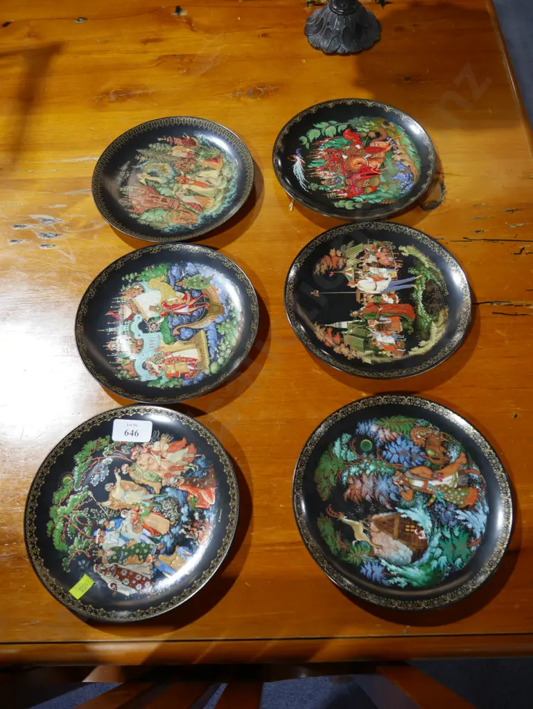 Set of six picture plates Image 1++