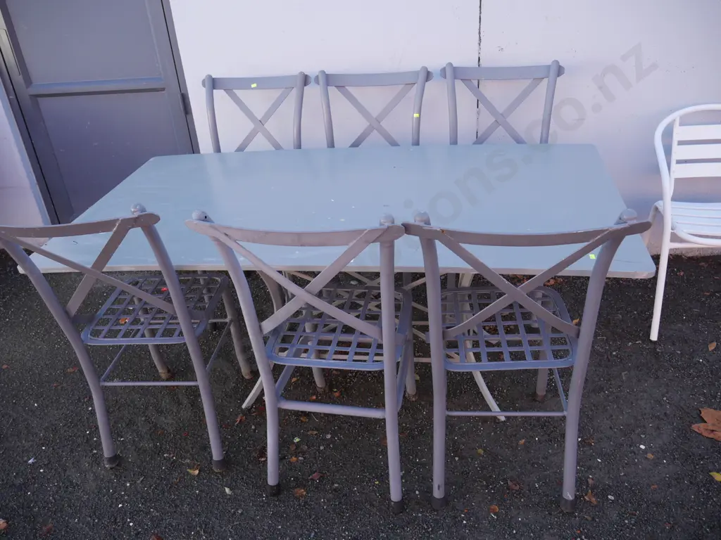 Outdoor dining table and six chairs Image 1++