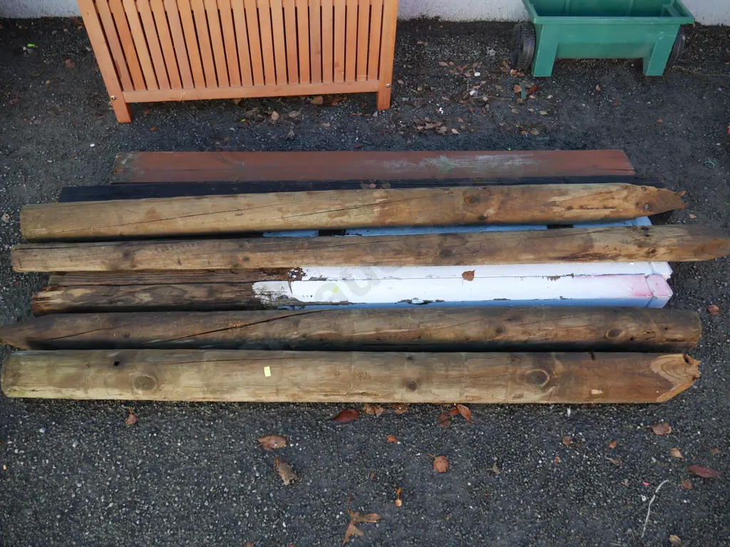 Assorted fence post Image 1++