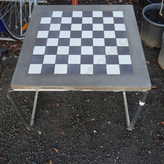 Chessboard table