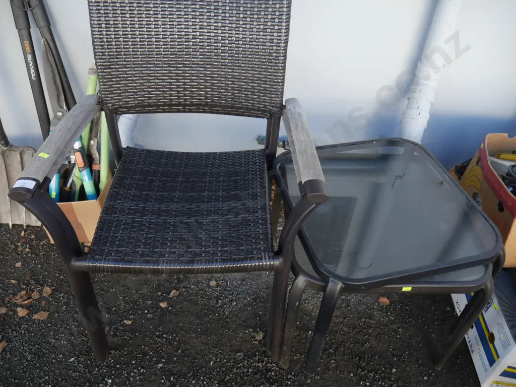 Outdoor chair & tables Image 1++