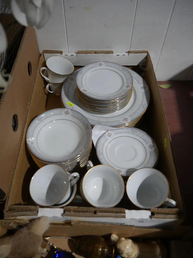 Noritake, Kensington palace dinnerware Image 1++