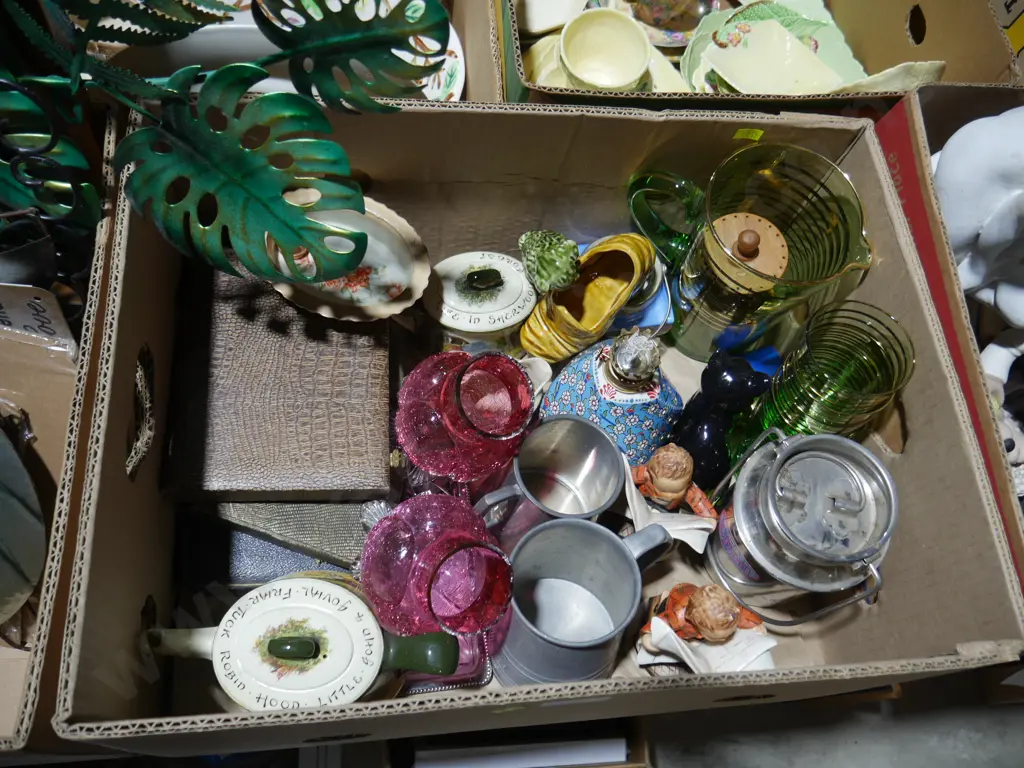 Tea pots, cutlery sets etc Image 1++