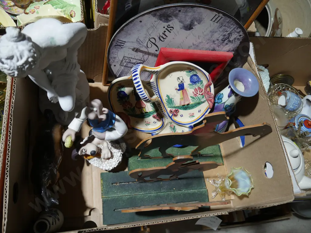 Figurine ornaments, artworks etc Image 1++