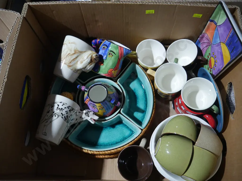 NZ pottery mugs etc Image 1++