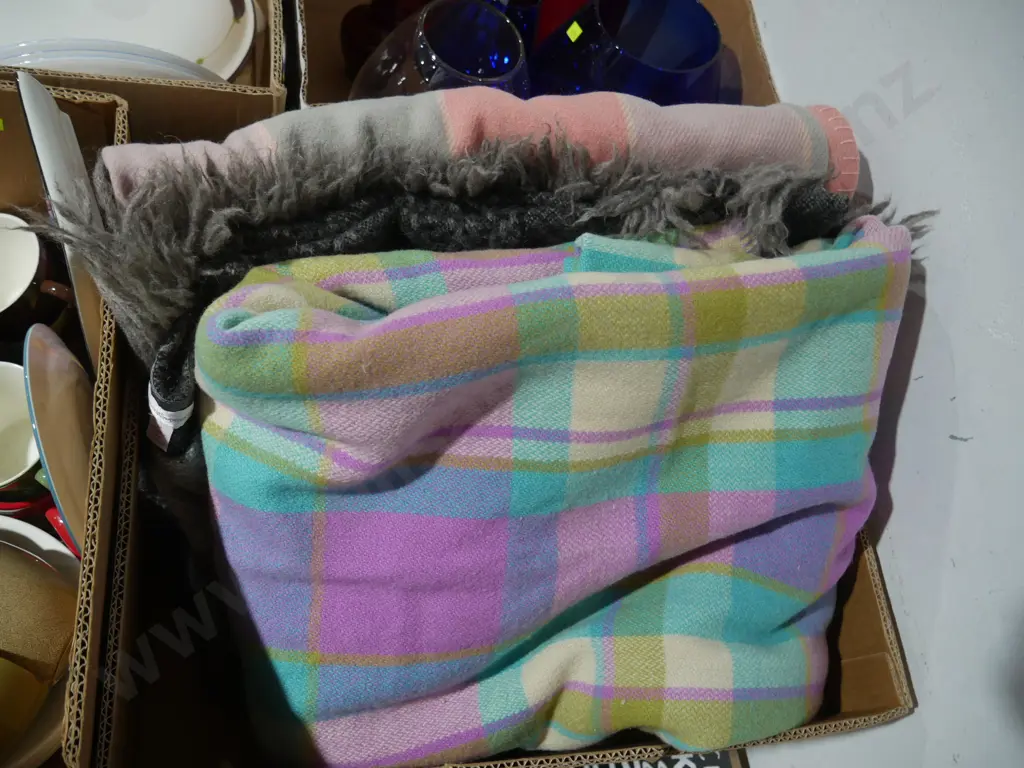 Woolen blankets Image 1++