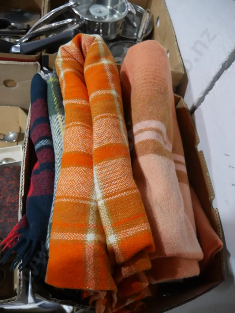 Woolen blankets Image 1++