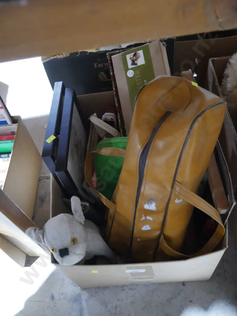 Box of sundries Image 1++