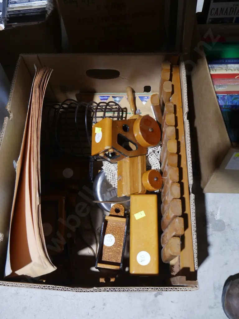 Wooden tractor etc Image 1++