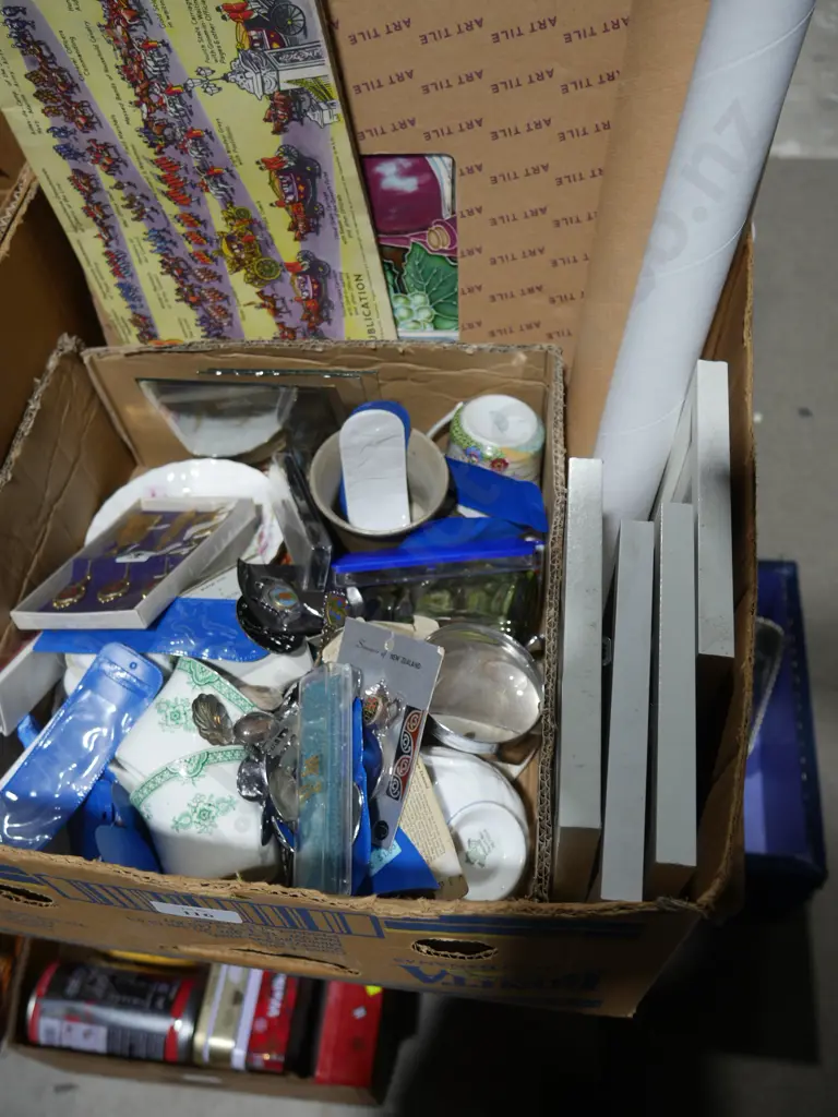 Art tiles, souvenir teaspoons, china etc Image 1++
