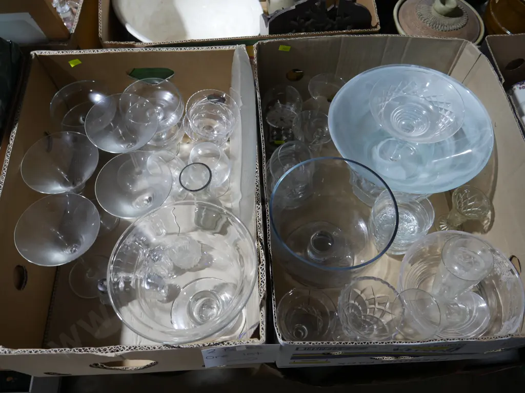2 boxes of glassware Image 1++