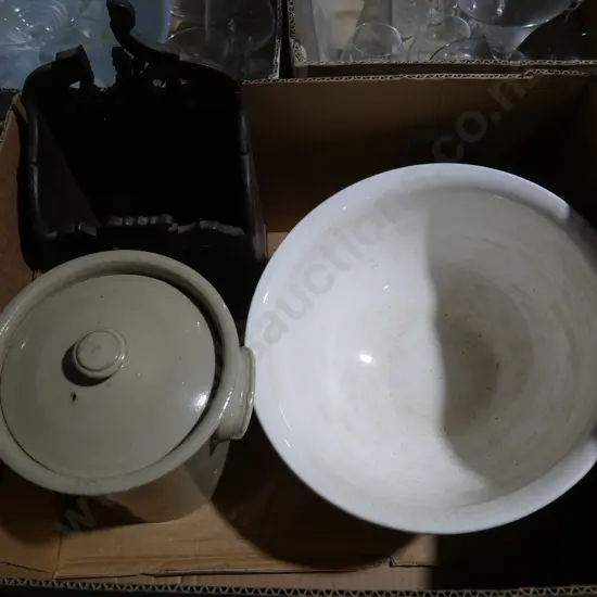 Large bowl, pottery crock etc