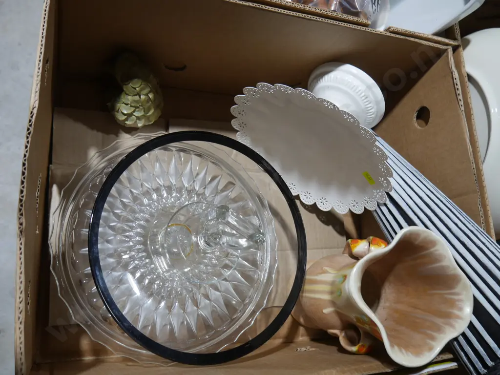 Vase, cake stand Image 1++