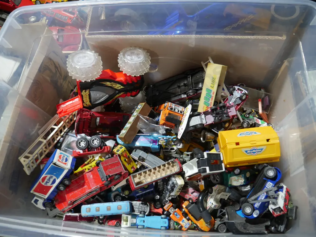 Container of toy vehicles Image 1++