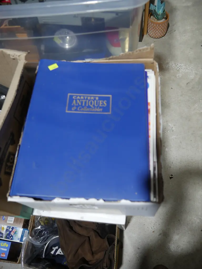 Antiques, collectibles, and history magazines Image 1++