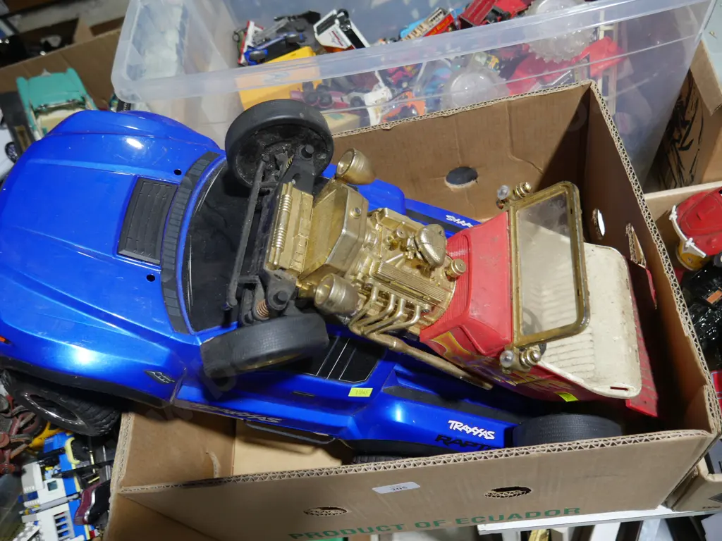 2 toy cars Image 1++