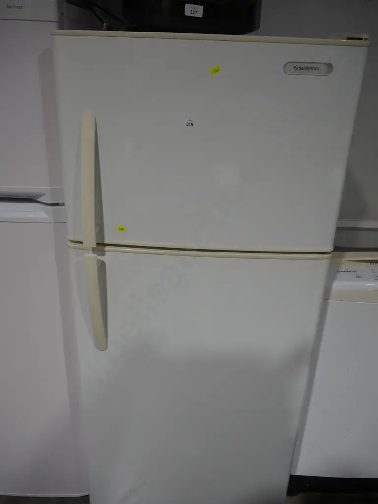 Simpson fridge freezer Image 1++