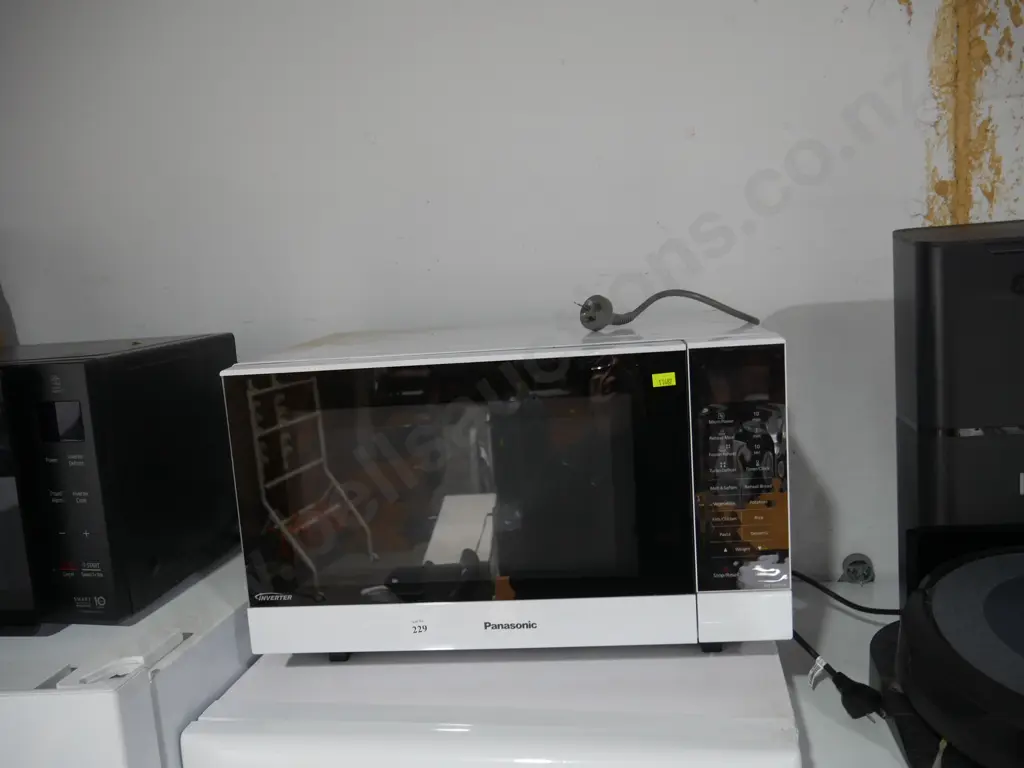 Panasonic microwave Image 1++