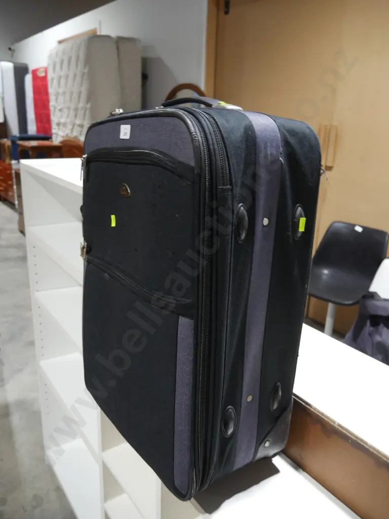 Suitcase Image 1++