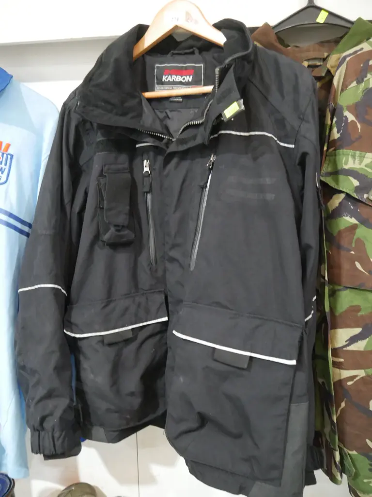 Karbon jacket Image 1++