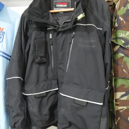 Karbon jacket
