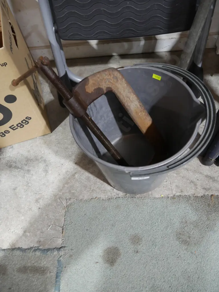 G clamp and bucket Image 1++