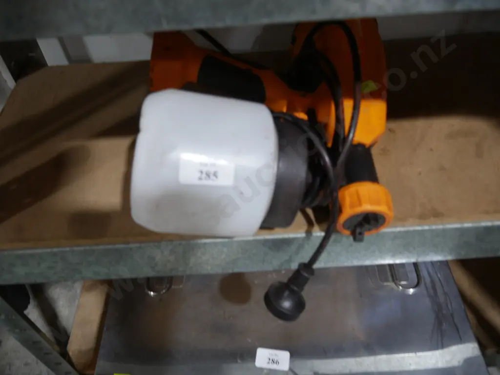 Spray gun Image 1++