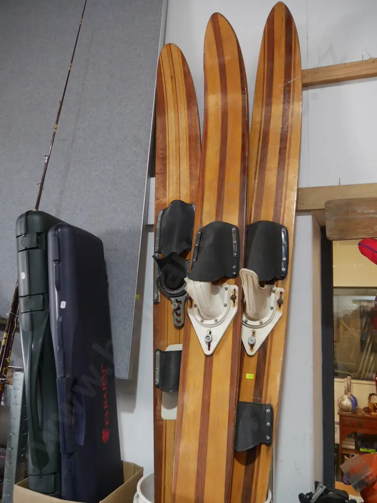 3 wooden water skis Image 1++