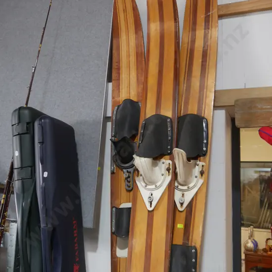 3 wooden water skis