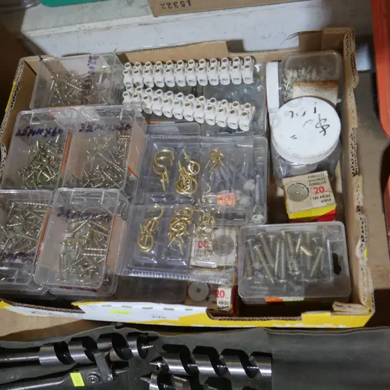 Assorted screws etc