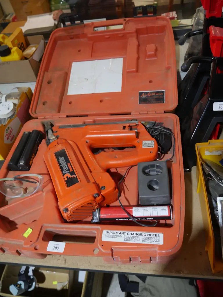 Paslode nail gun Image 1++