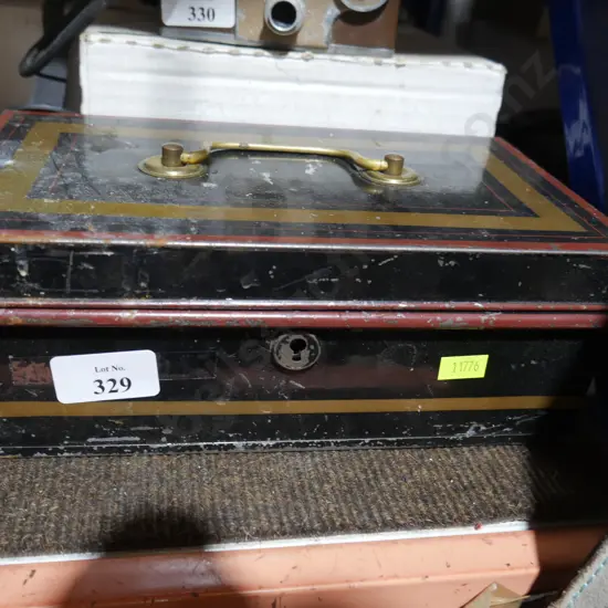 Cash tin