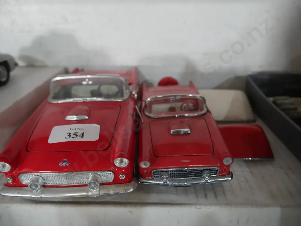 2 model cars Image 1++