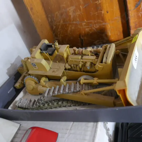 Model bulldozer