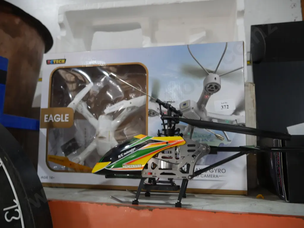 RC helicopter, drone Image 1++